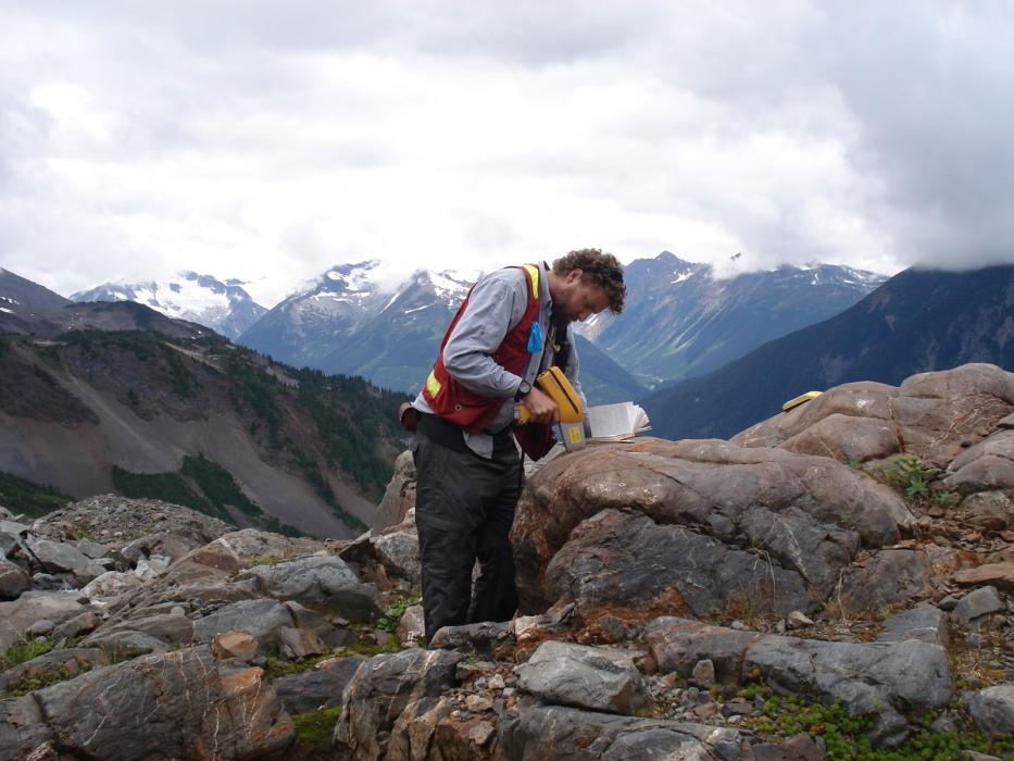 Geologist Mapping Arsenic Geochemical Footprint at the Cirque Zone with XRF Analyzer